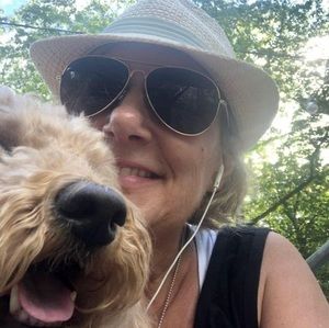 Meet your Posher, Sylvia